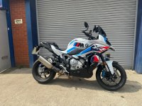 BMW M1000XR