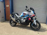BMW M1000XR