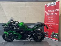KAWASAKI Ninja H2