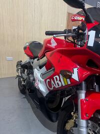 HONDA VTR