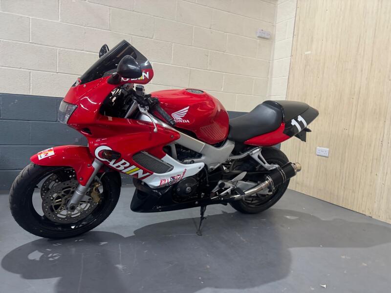 HONDA VTR