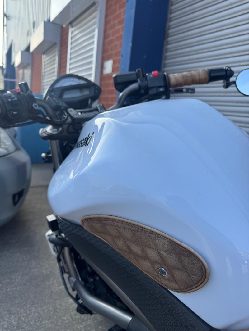 KAWASAKI ER-6N