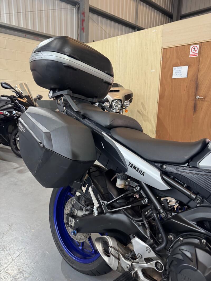YAMAHA Tracer 900