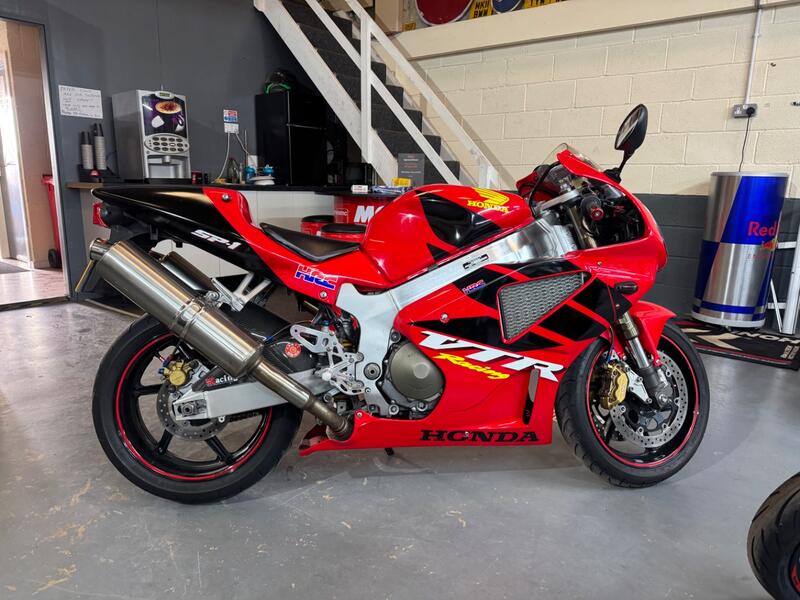 HONDA VTR1000