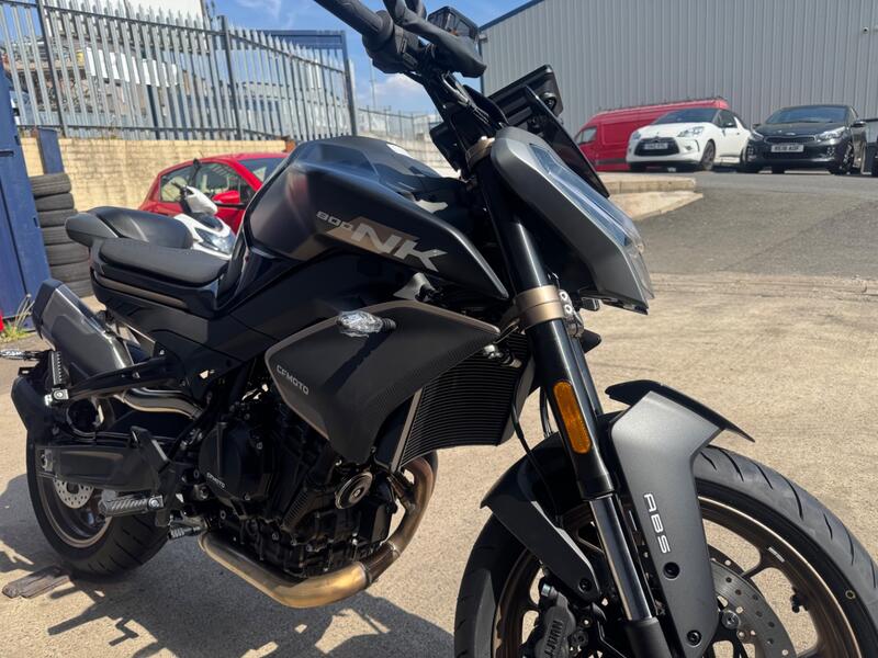 CFMOTO 800NK ADVANCED