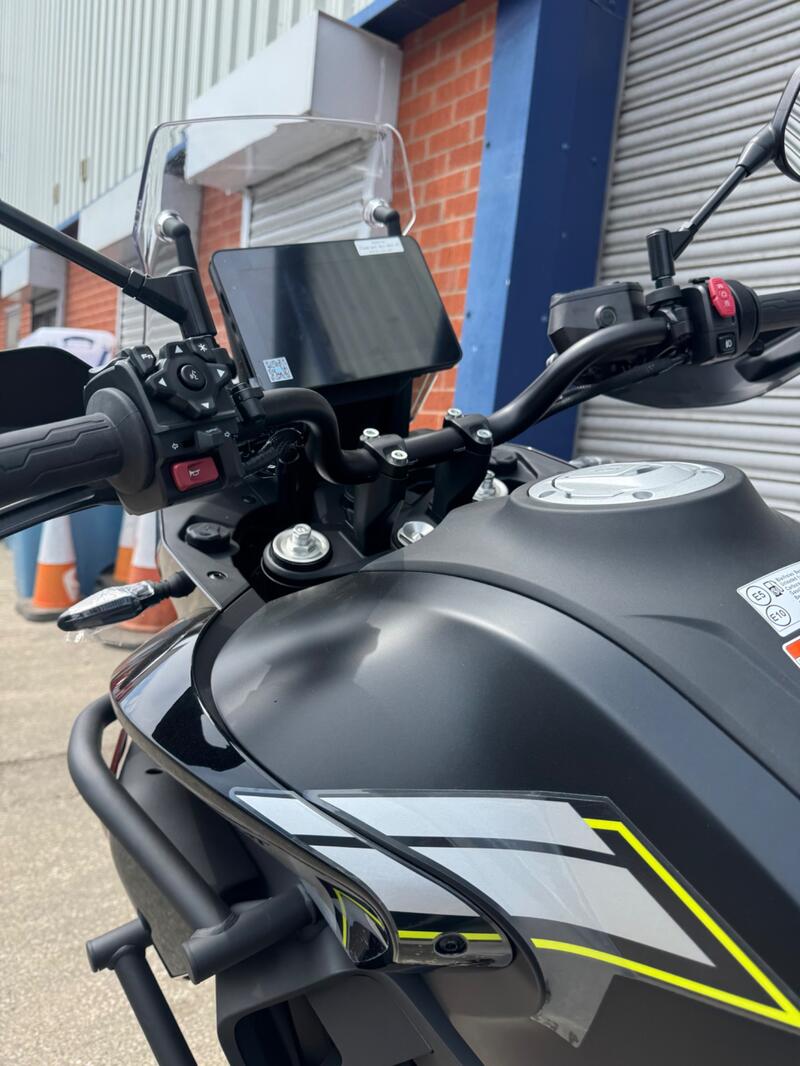 CFMOTO MT