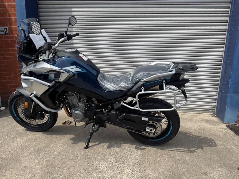 CFMOTO MT