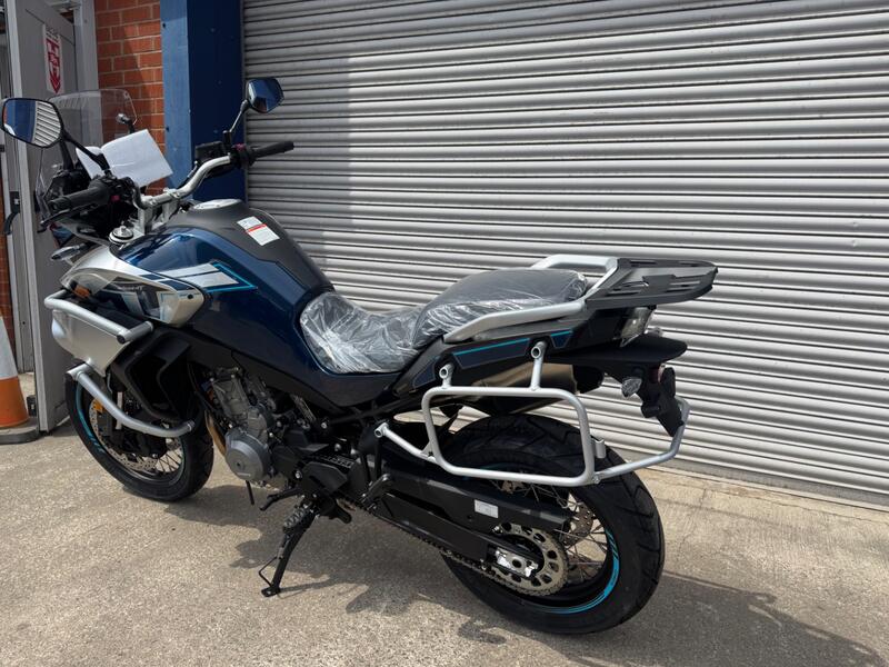 CFMOTO MT