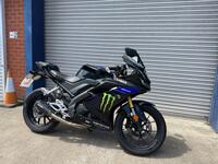 YAMAHA R125