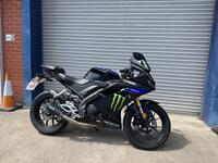 YAMAHA R125
