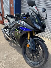 YAMAHA R125