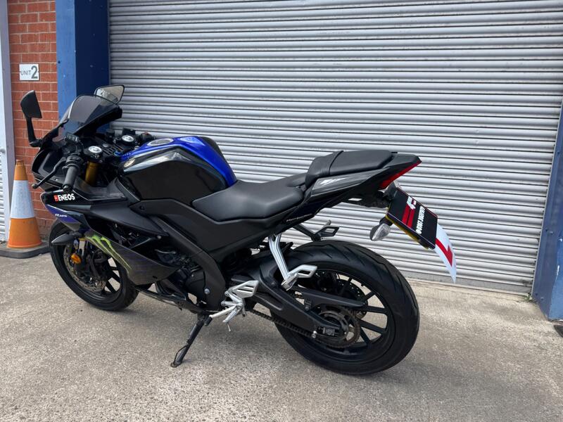 YAMAHA R125