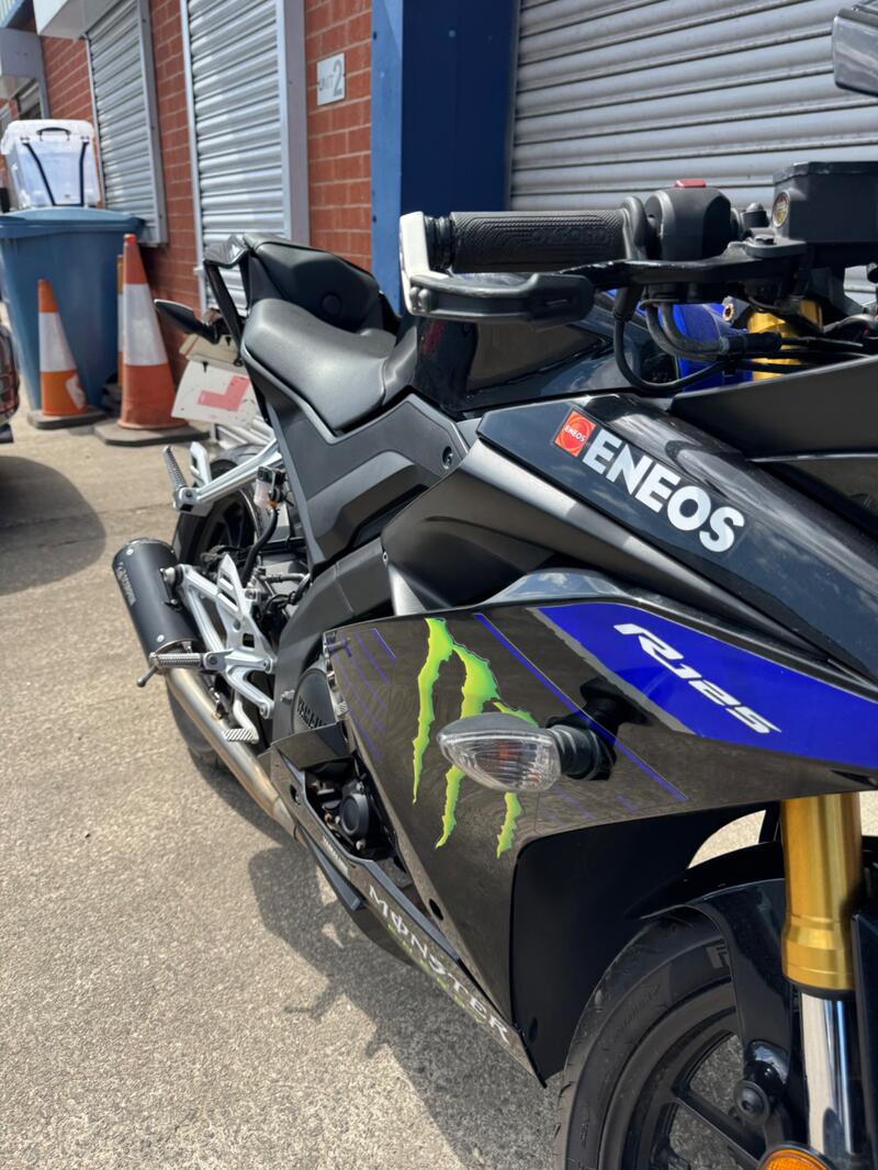 YAMAHA R125