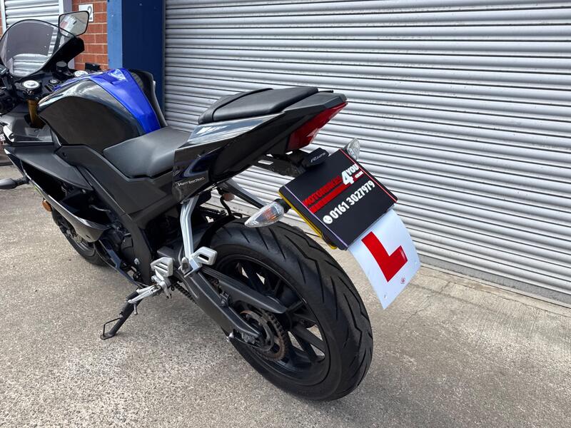 YAMAHA R125