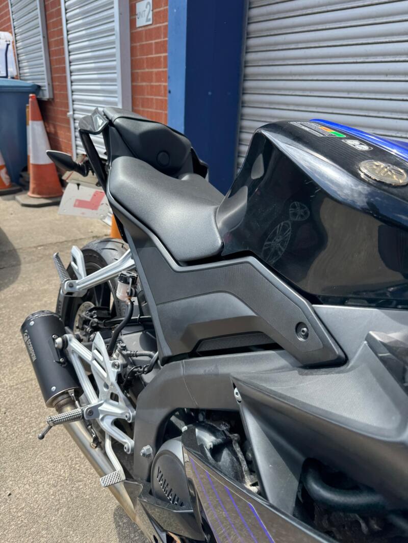 YAMAHA R125
