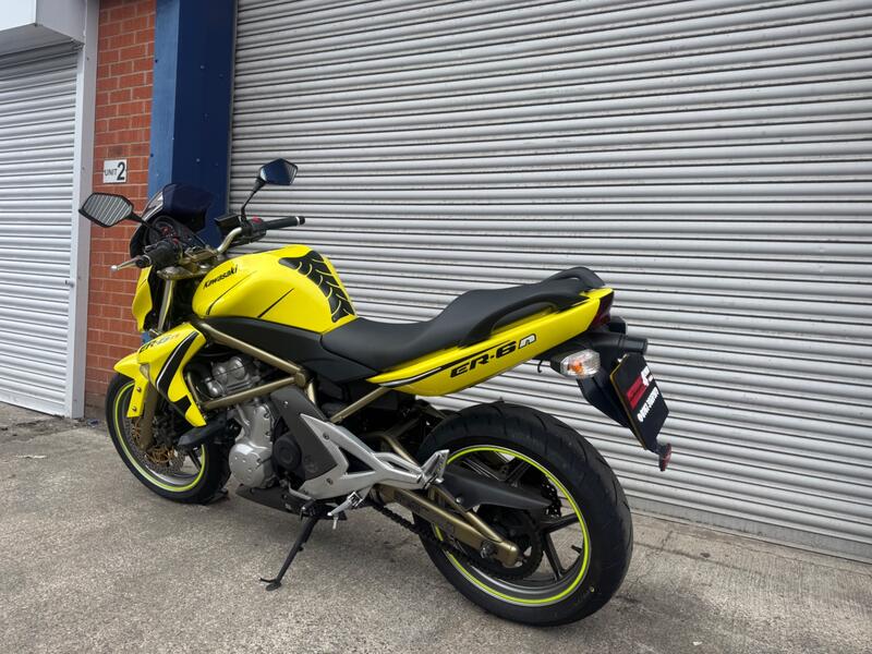 KAWASAKI ER-6N