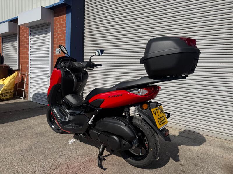 YAMAHA Nmax