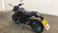 YAMAHA MT-125