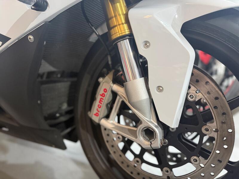 BMW HP4