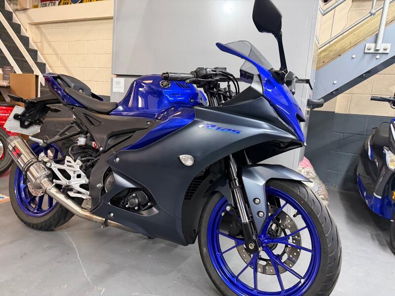 YAMAHA R125